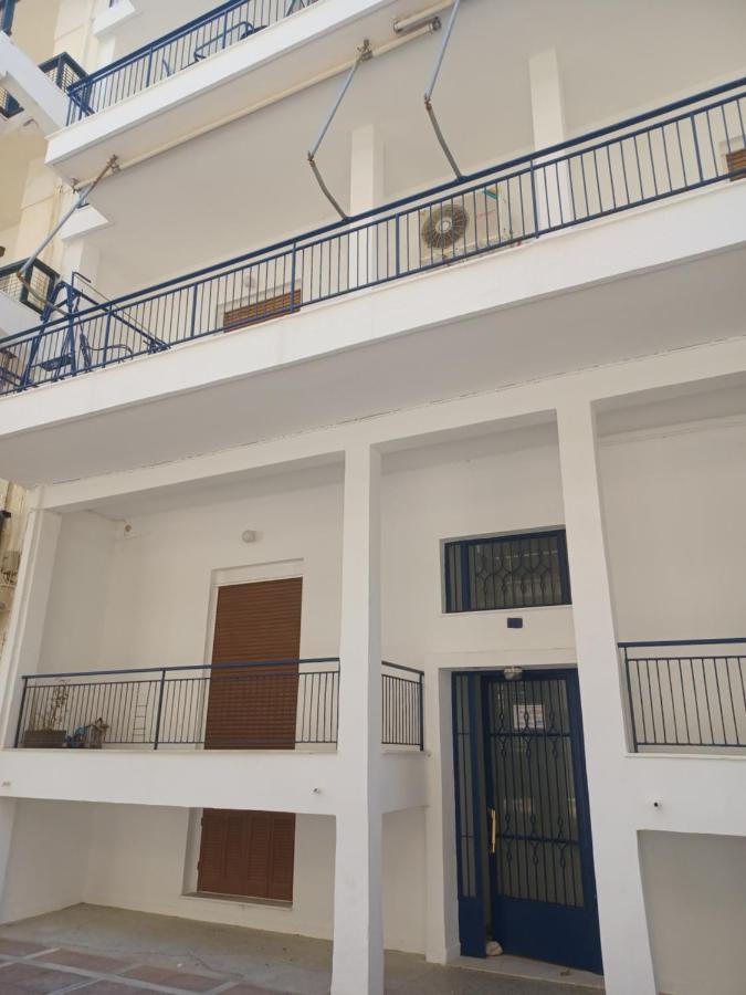 Seaside Family Apartment Loutraki Dış mekan fotoğraf
